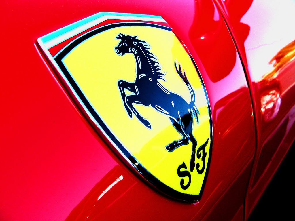 яка тварина зображена на логотипі автомобілів ferrari
