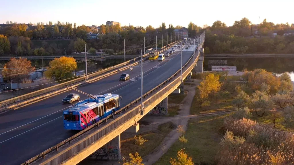 4-marshrutka-zaporizhzhia-marshrut-rozklad-i-sekrety-zruchnykh-poizdok-402e