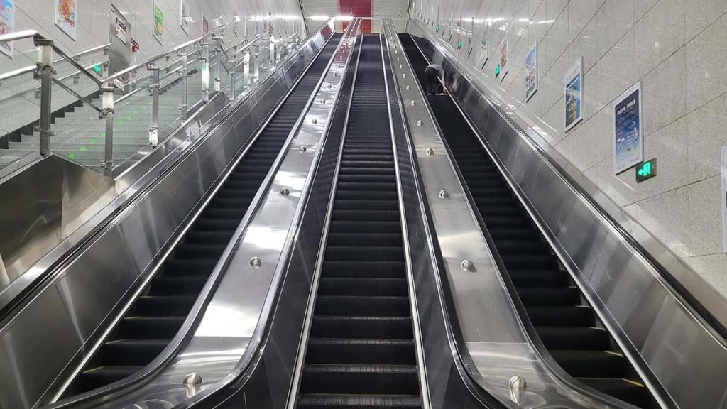 найглибша станція метро в світі