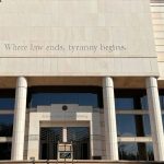 Верховний суд Аризони дозволив суддям користуватися ШІ