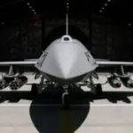 Бойовий дрон Fury отримав ракети й бомби для служби з F-22 та F-35
