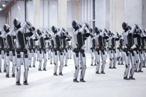 Гуманоїд кожні 10 хвилин Китай відкрив перший у світі конвеєр роботів