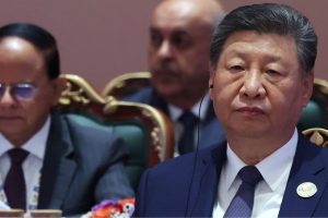 Китай будує перший у світі корабель-носій для гігантських дронів