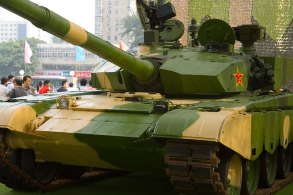 Китай розробляє танк майбутнього з ядерним реактором і електромагнітною рейковою гарматою до 2045 року