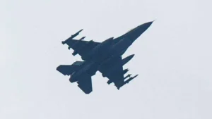 Україна терміново закуповує десятки тисяч снарядів для F-16